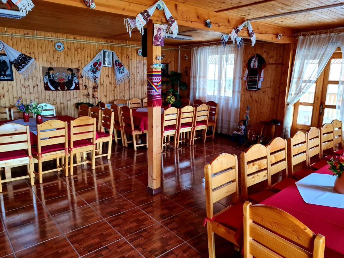 Pensiunea Sanziana Hotell Oradea Exteriör bild
