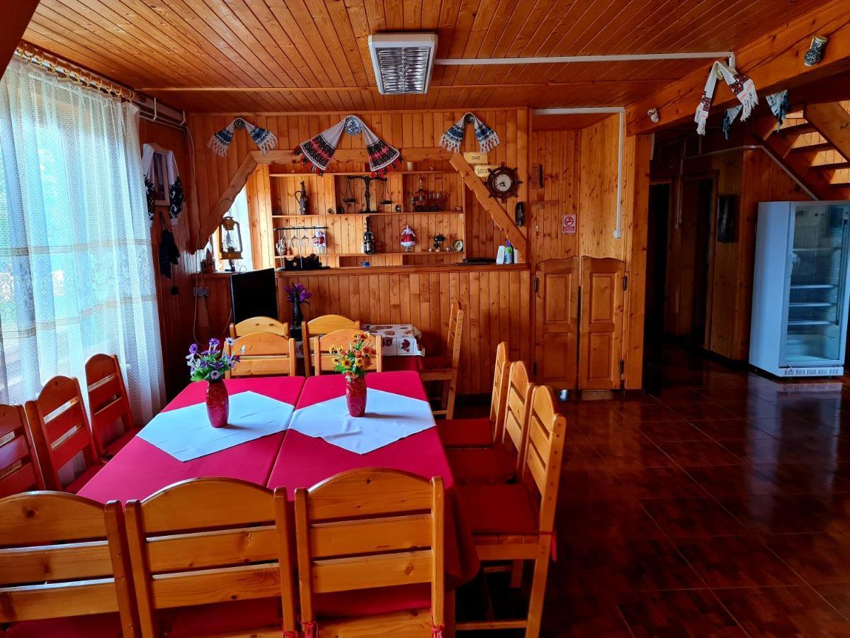 Pensiunea Sanziana Hotell Oradea Exteriör bild