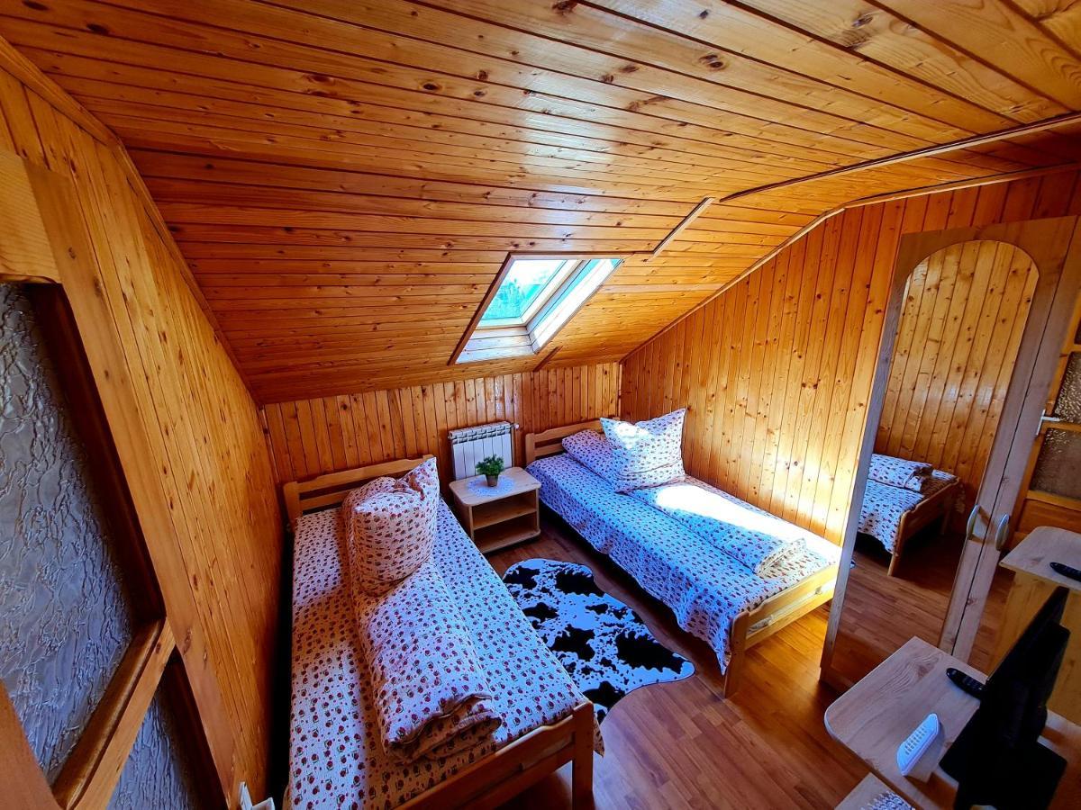 Pensiunea Sanziana Hotell Oradea Exteriör bild