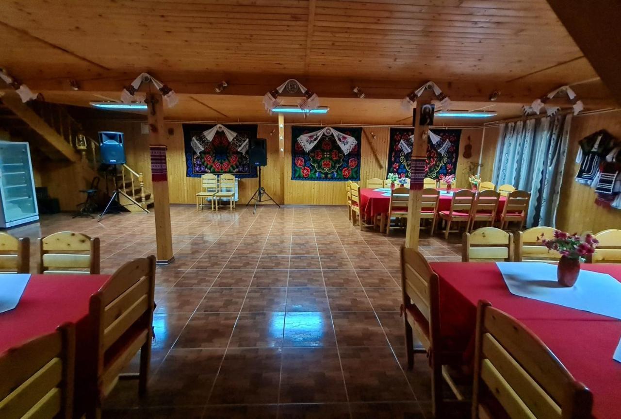 Pensiunea Sanziana Hotell Oradea Exteriör bild
